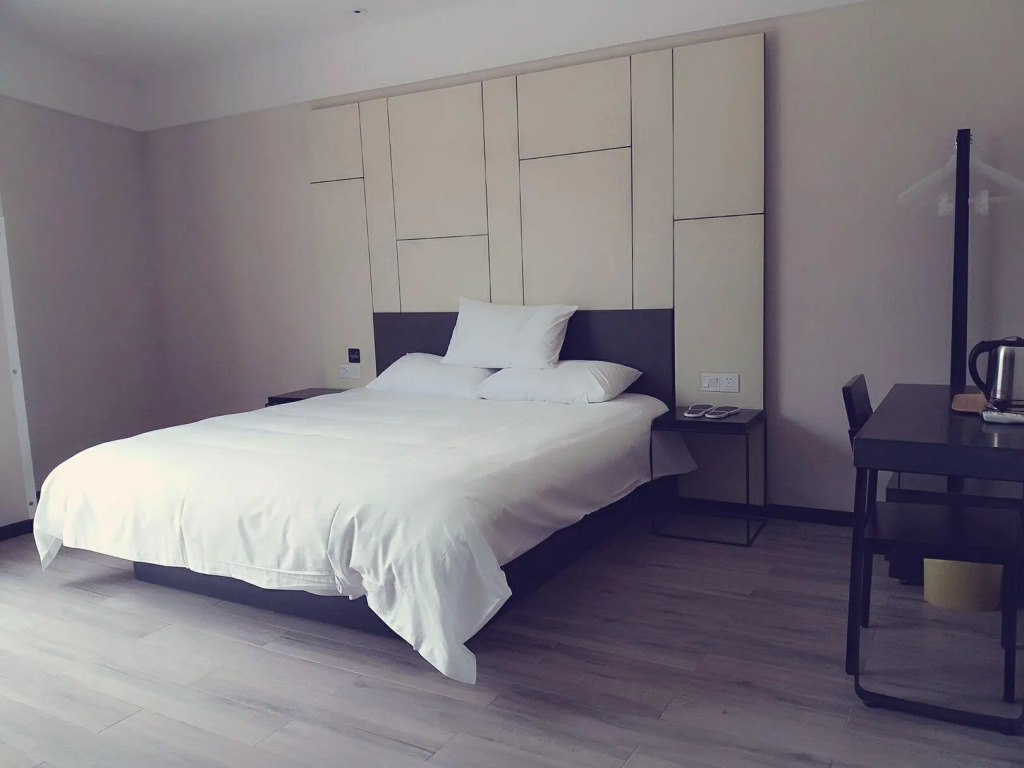 Hi Inn Shanghai Xinzhuang Gaoxing Road