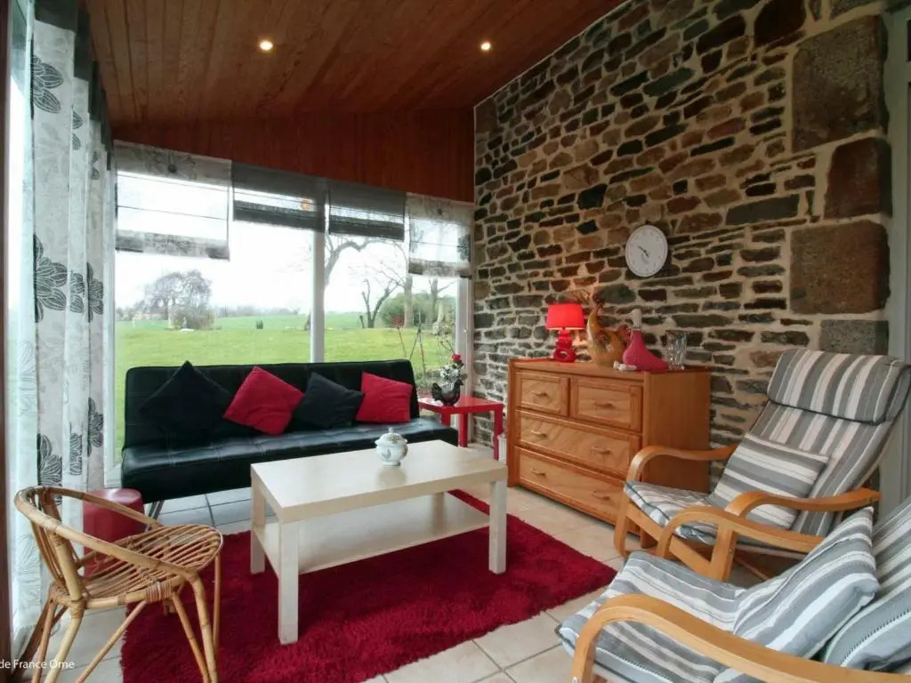 Maison chaleureuse avec WIFI et animaux acceptés près du Mont de Cerisy - FR-1-497-40