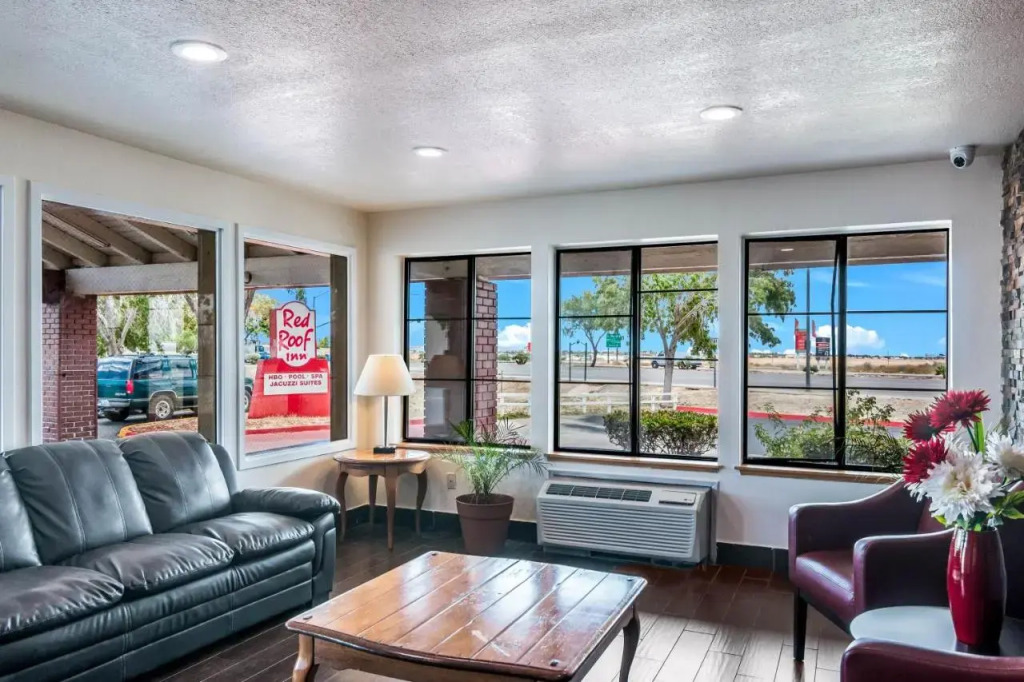 Super 8 Palmdale