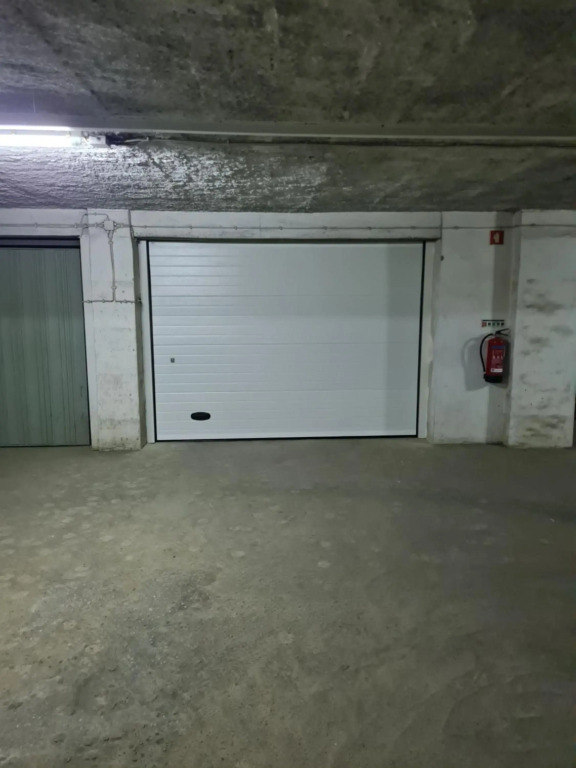 Diamante house com garagem privada