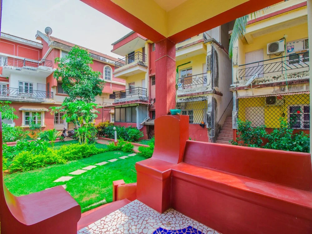 OYO 14906 Home 1BHK With Pool Carmona Beach