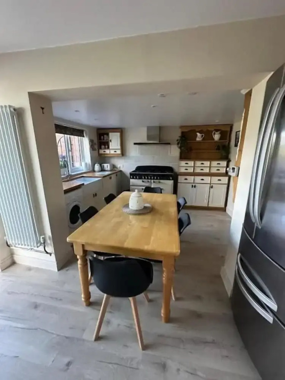 Family Cottage - Alton Towers Peak District , pet Friendly