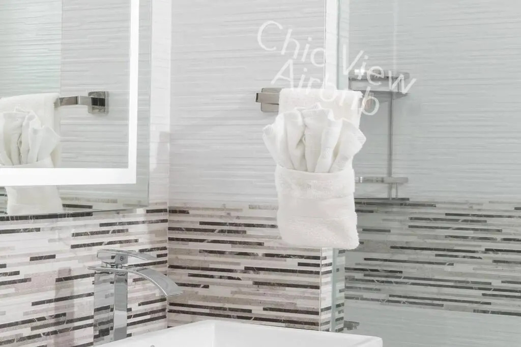 Chic View 1Bedroom Condo @ Dream 36