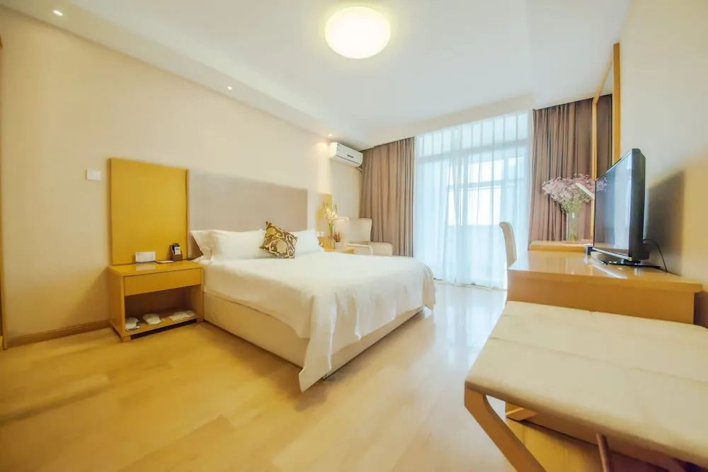 PE Hotels (Suzhou Xinghu Street Higher Education Area)