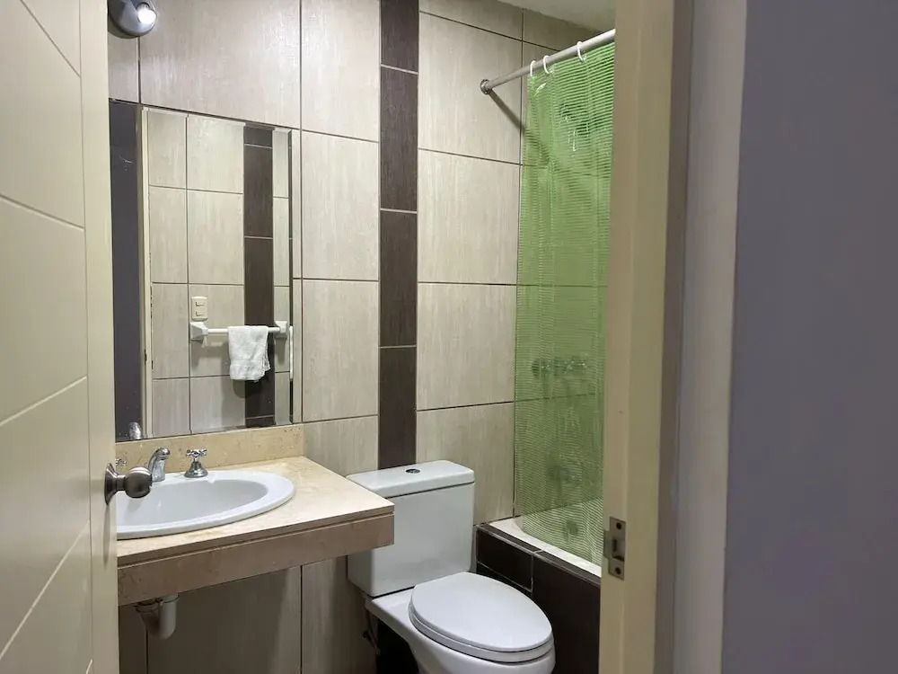 3bed Apt in Miraflores - Free Wifi, Free Parking