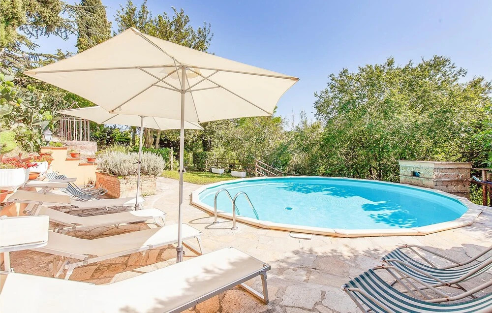 Awesome Home in Crespina PI With 6 Bedrooms, Sauna and Private Swimming Pool