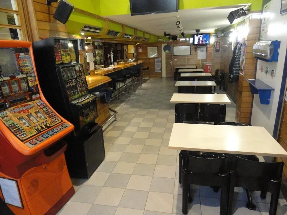 Hostal Adela