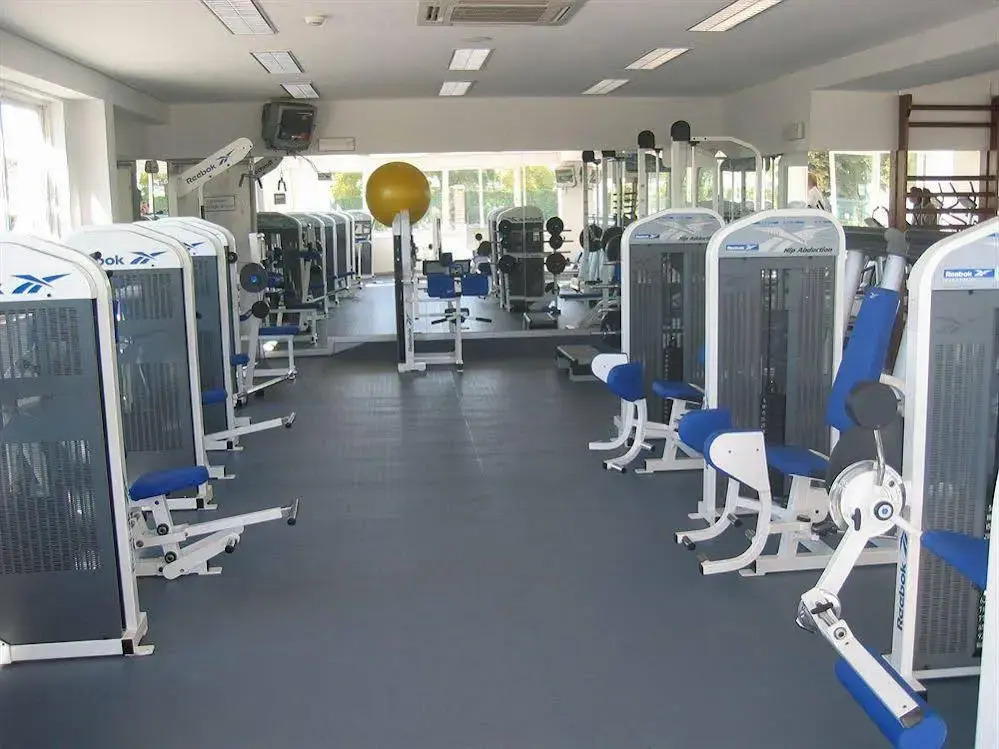 Apartamentos Montechoro Clube 99