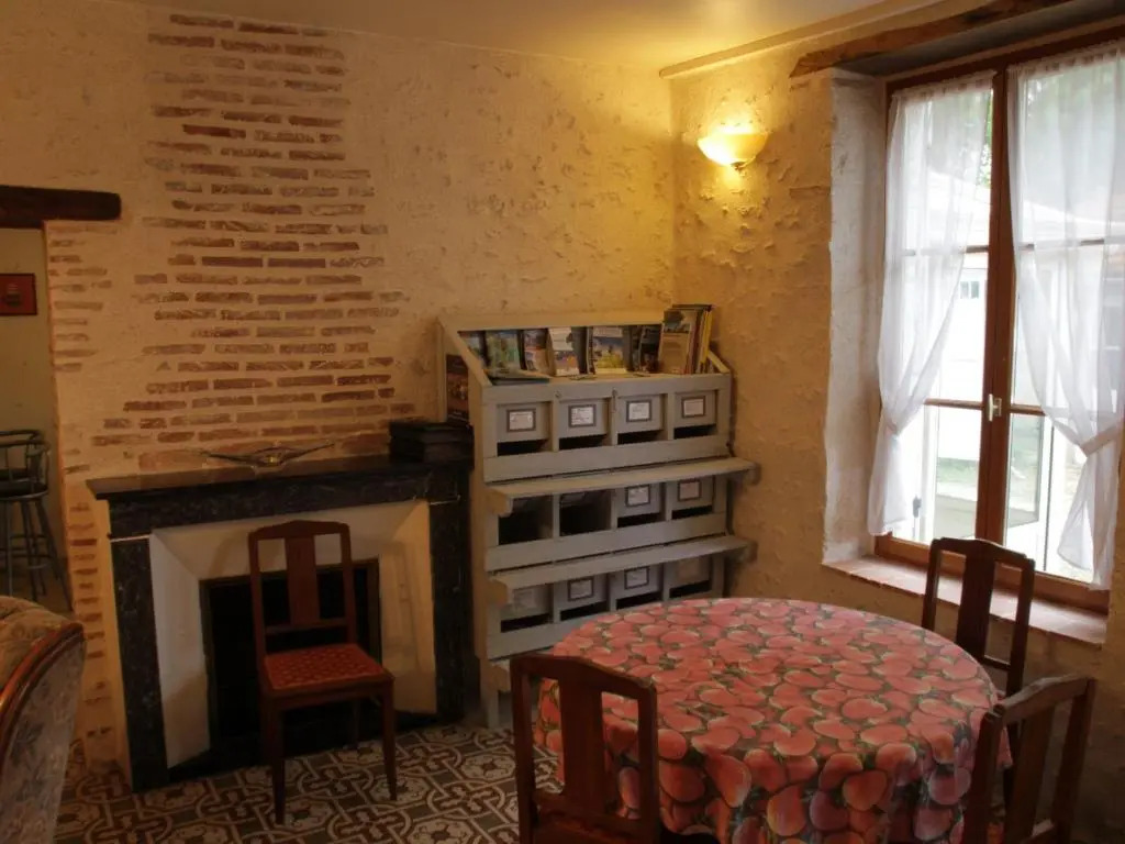 Gite Meung-sur-Loire, 4 pièces, 6 personnes - FR-1-590-96