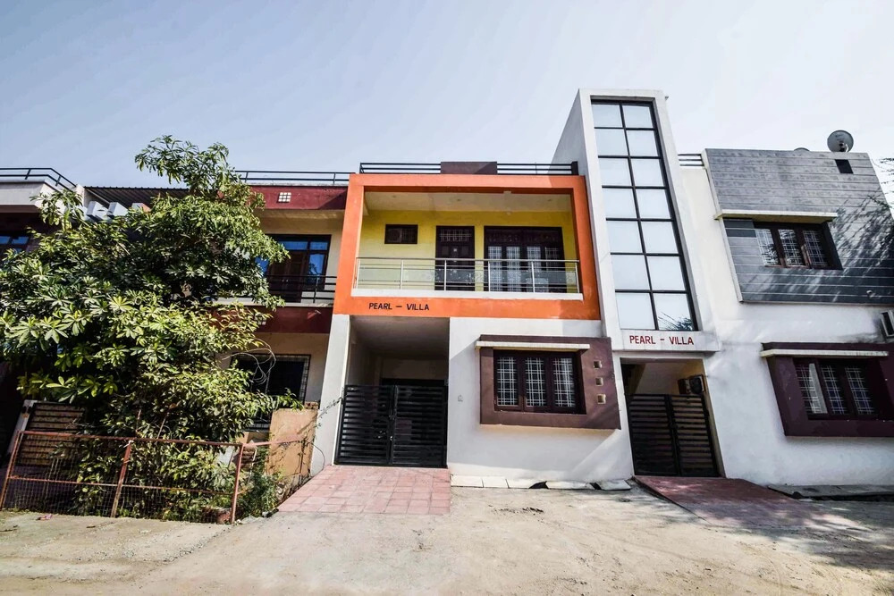 OYO 10092 Home Elegant 3BHK Villa Hiran Magri