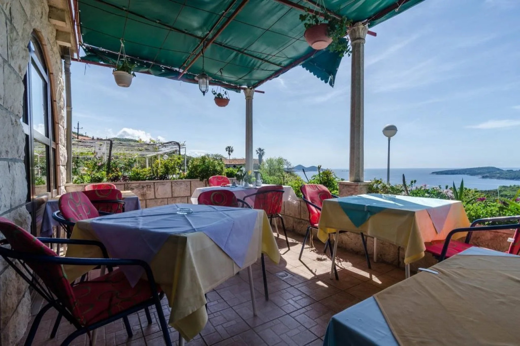 Guesthouse Moretić