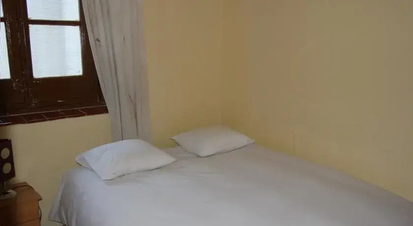 Hostal Roma