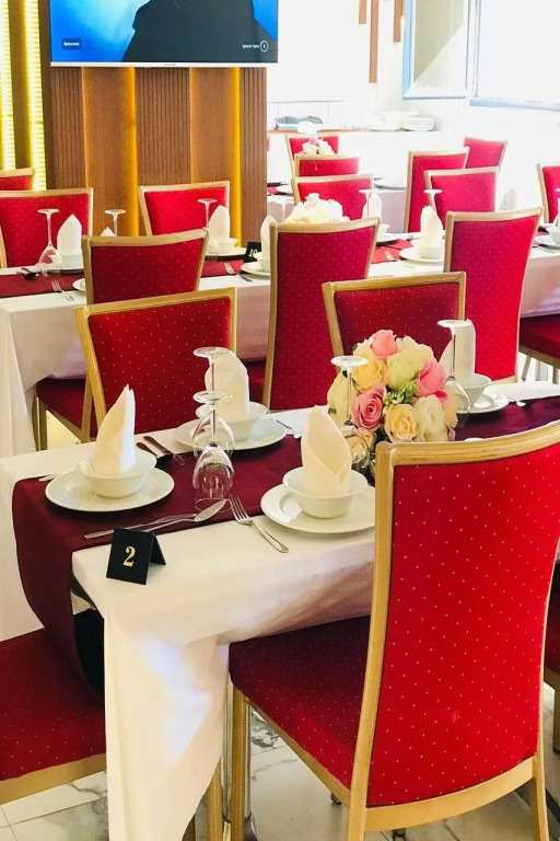 Al Bayt Hotel