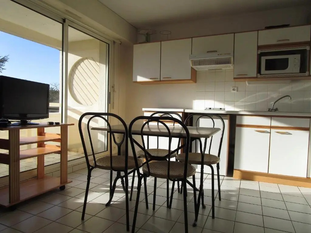 Appartement Les Sables-d'Olonne, 1 pièce, 2 personnes - FR-1-197-252