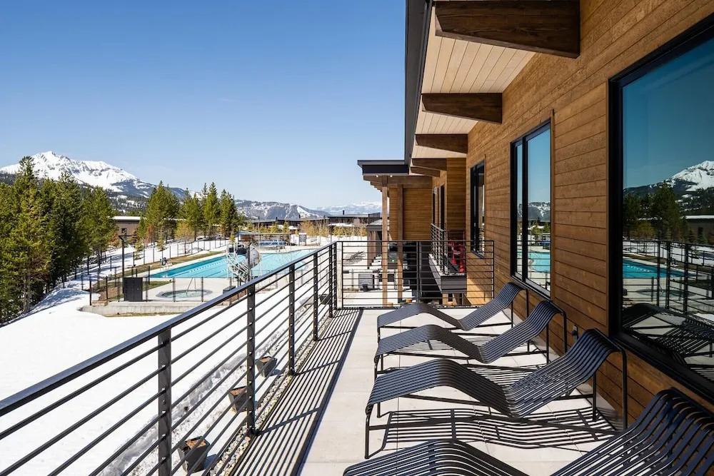 232 Lakelodge 3 Bedroom Condo by Moonlight Basin Lodging
