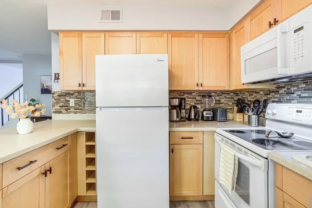 Pool Access & Mtn Views: Palm Springs Retreat!