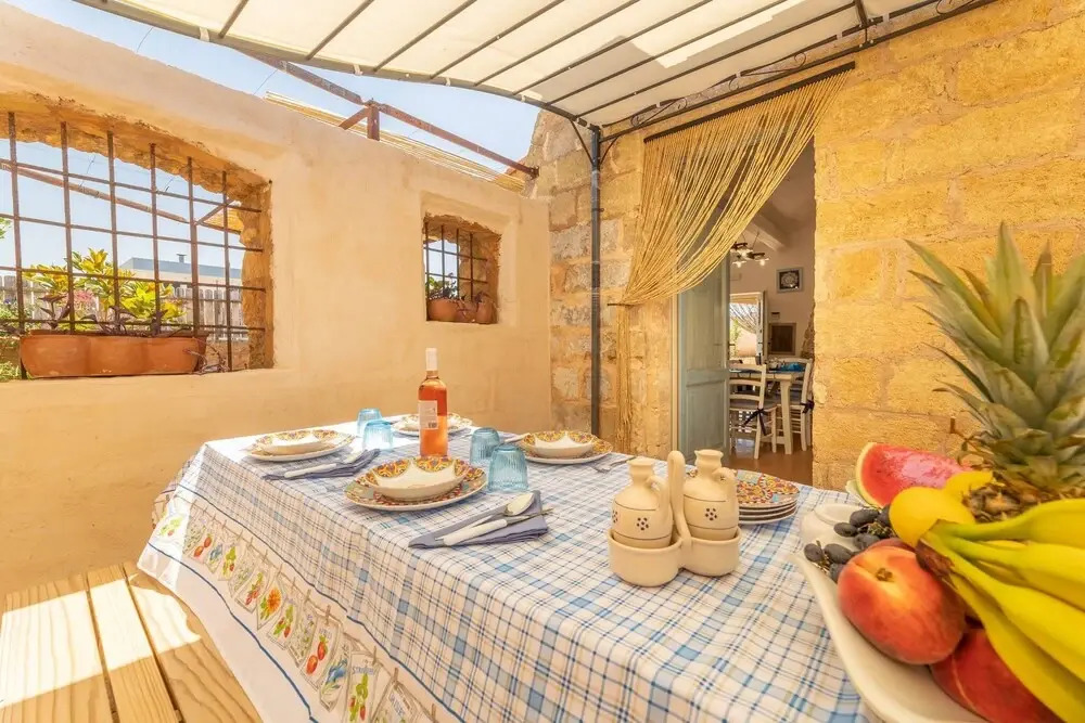 Trullo Mmammineddhu in Torre San Giovanni