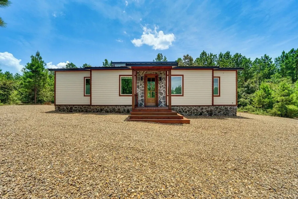 Luxe Broken Bow Home w/ Hot Tub & Fire Pit!