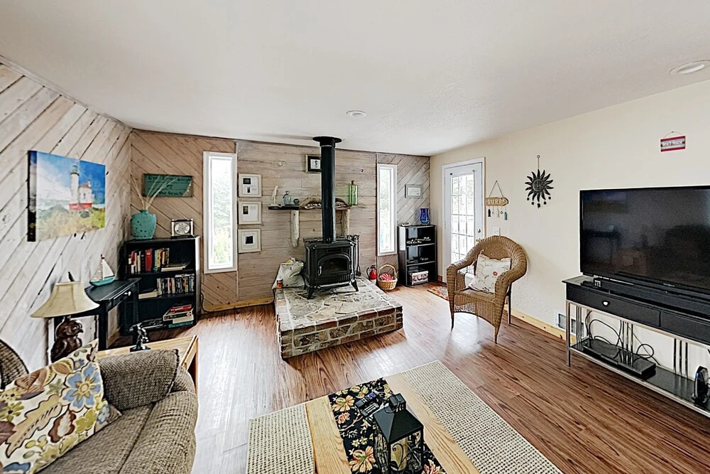 New Listing! Chateau Serenity W/ Decks, Firepit 2 Bedroom Home