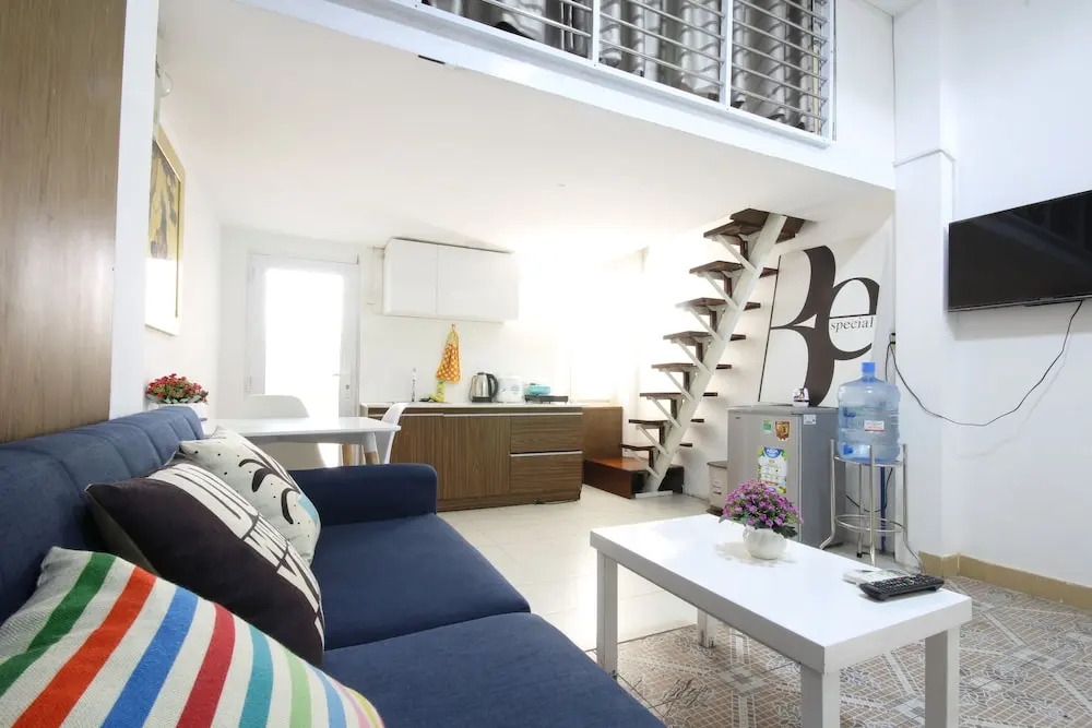 Smiley Apartment 13 - Adults Only