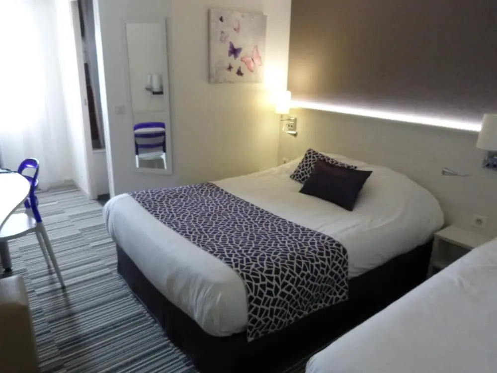 Отель Logis Hôtel Alizéa - Le Mans Nord