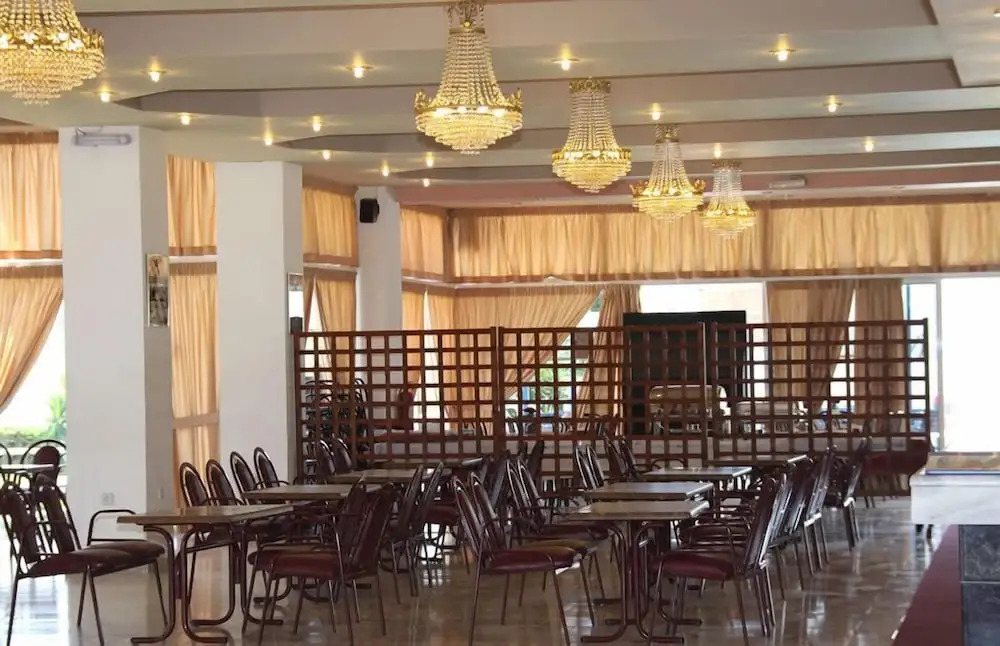 Lagonas Beach Hotel