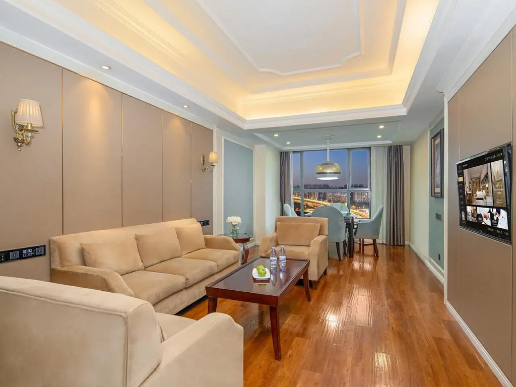 Vienna International Hotel (Chengdu West Railway Station Qingyang Wanda)