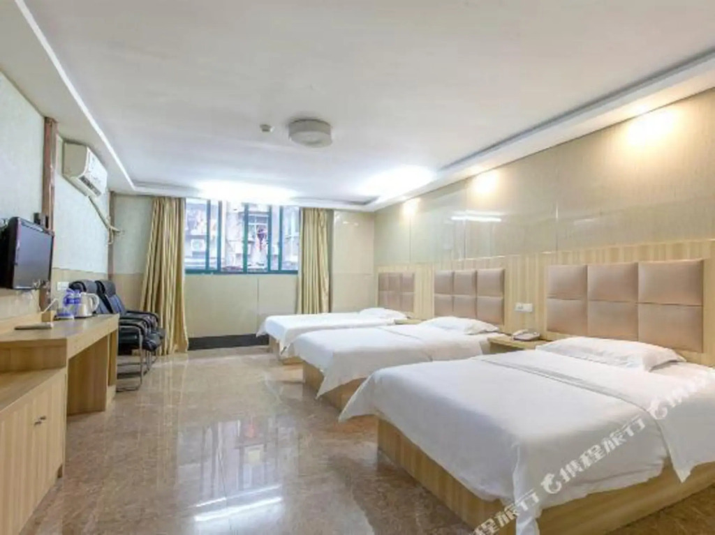 New Beacon Shangju Hotel (Hanzhengjie Subway Station Wuzhan Convention Center)