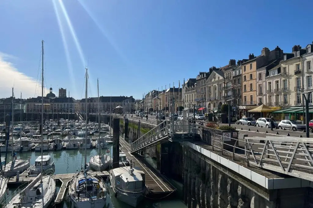Triplex à 300m de la plage
