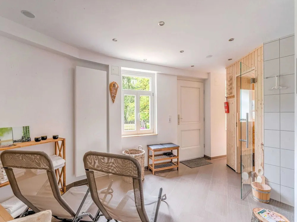 Helle Wohnung mit Terrasse und Sauna