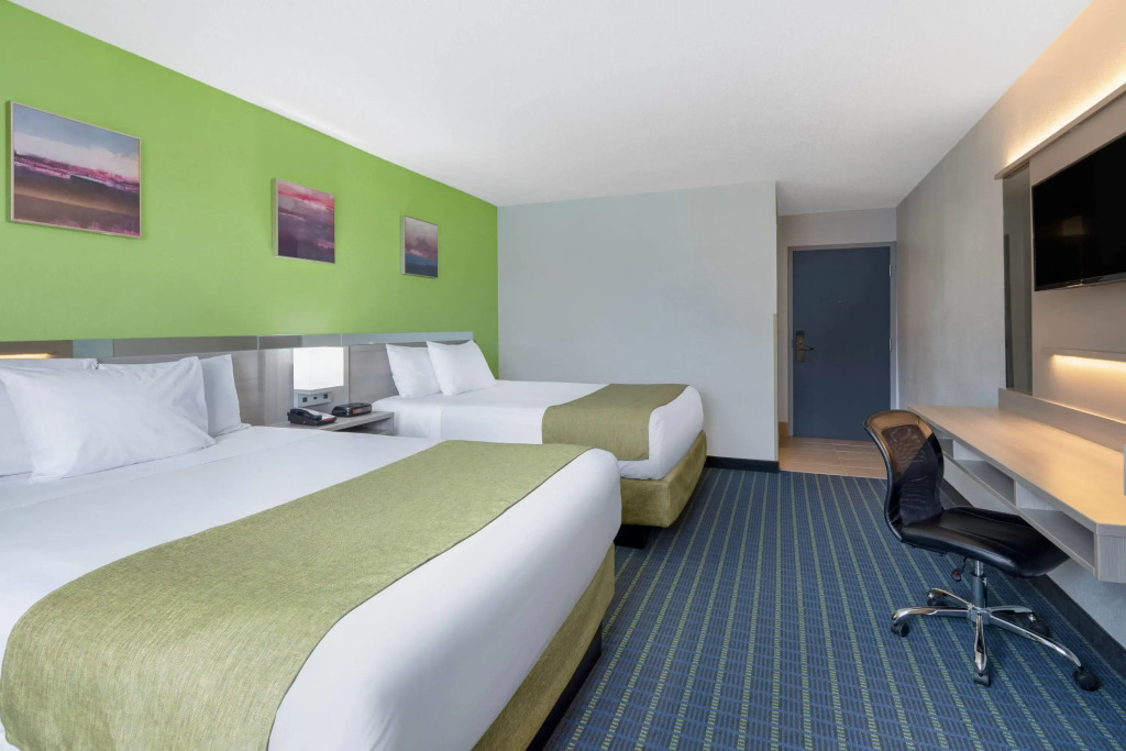 Microtel Inn by Wyndham Lake Norman