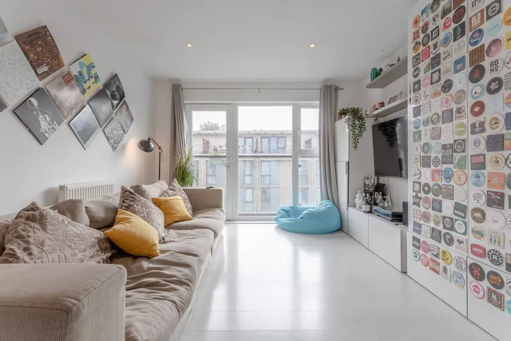 Modern and Bright 2 Bedroom Flat Near Burgess Park in Peckham