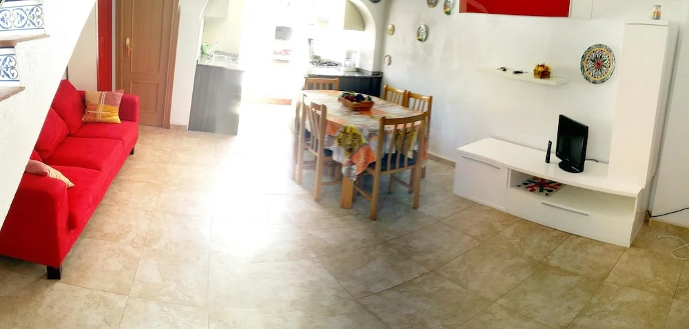 House With 3 Bedrooms in Orpesa, With Wonderful sea View and Enclosed