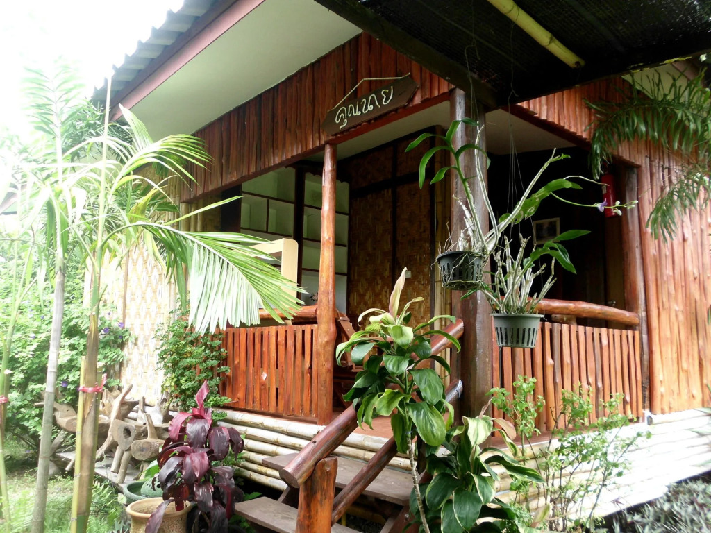 Phu Resort