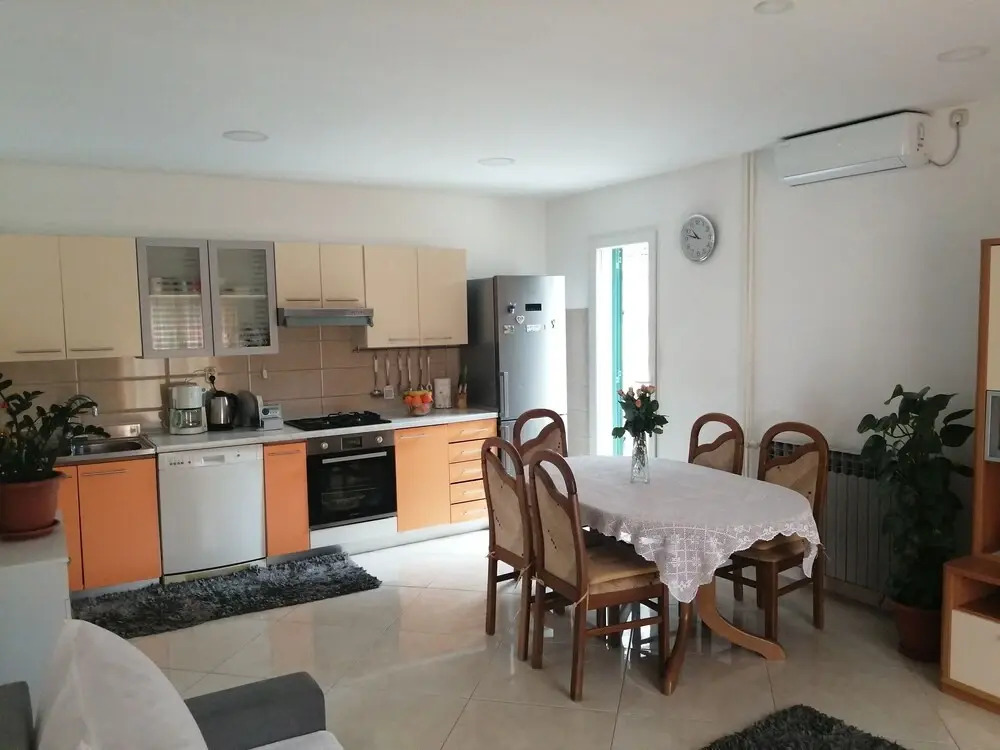 Apartments Šantić
