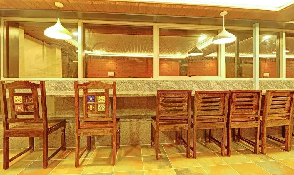 Townhouse The 36 Inn Madhuravada Bus Stop