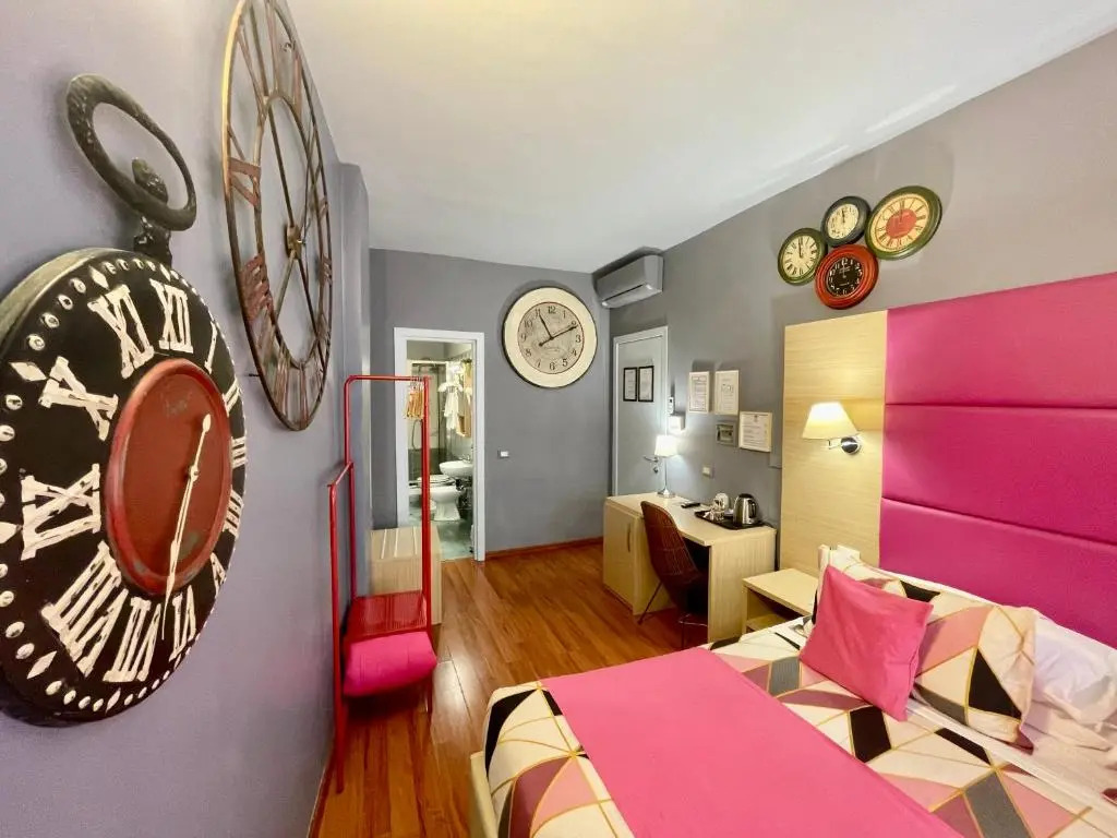 BOBOTEL URBAN Guesthouse