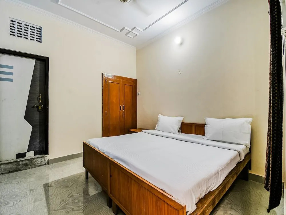 Spot on 39955 Annapurna Pinkcity Hotel