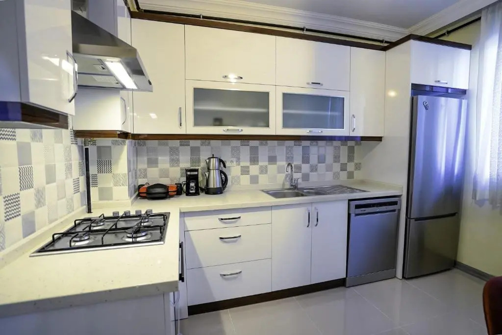 Central and Comfy Flat With Balcony in Muratpasa