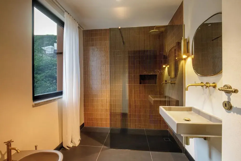 Palazzo Serpe Suites near Colosseum