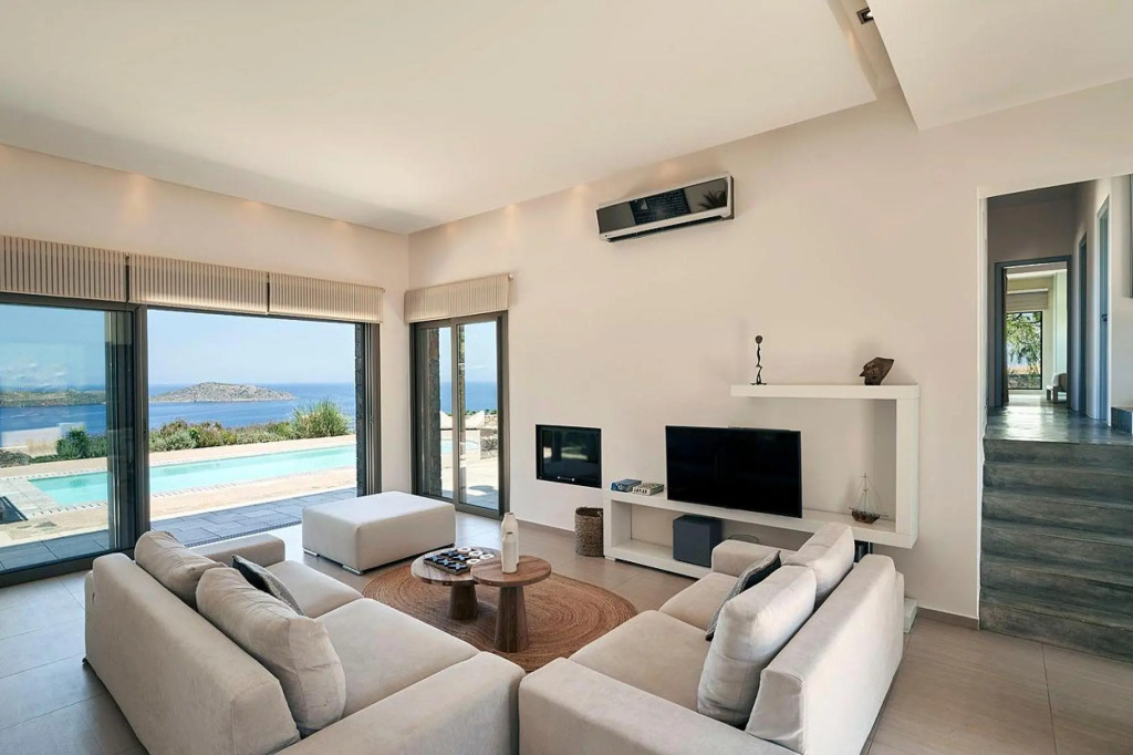 Breathtaking Views 4 bedroom villa