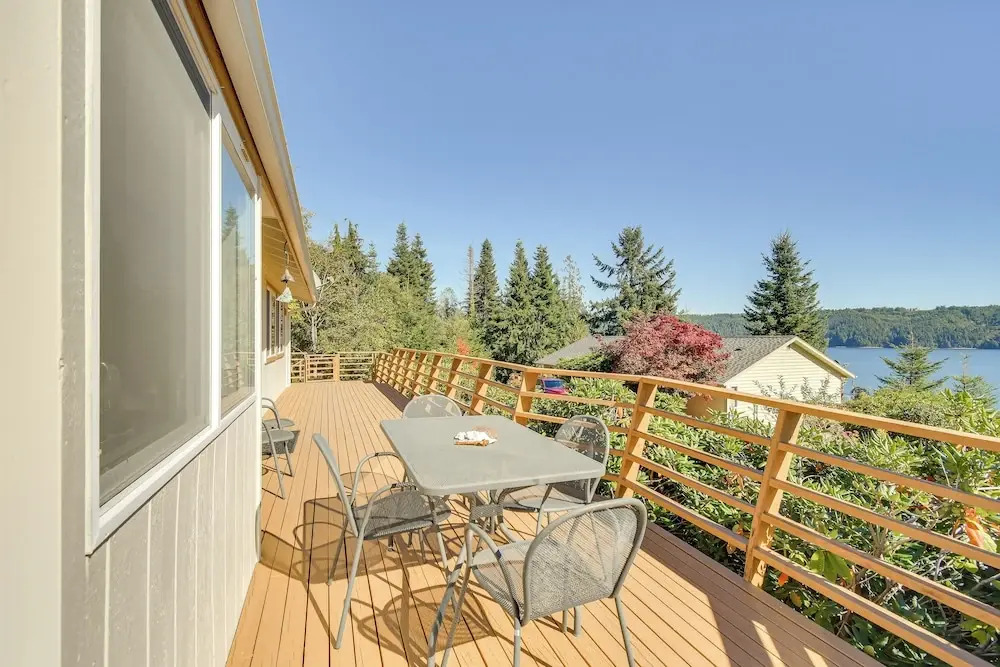 Hoodsport Vacation Rental w/ Deck & Canal Views!