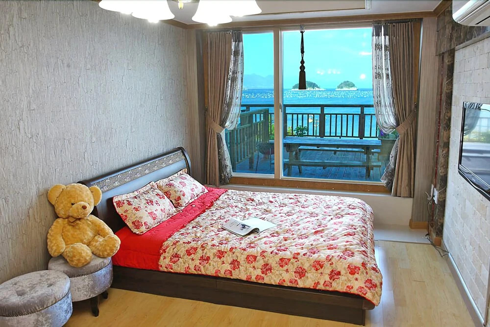 Yeosu Haeoreum Pension