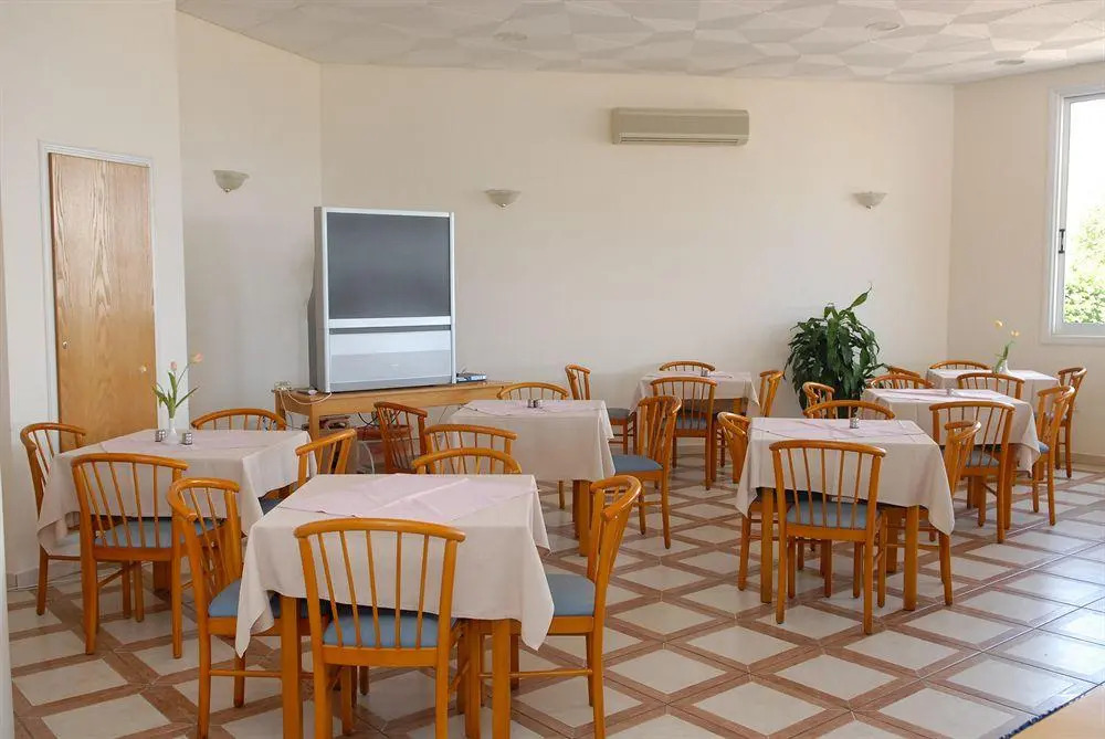 Maistrali Hotel Apts