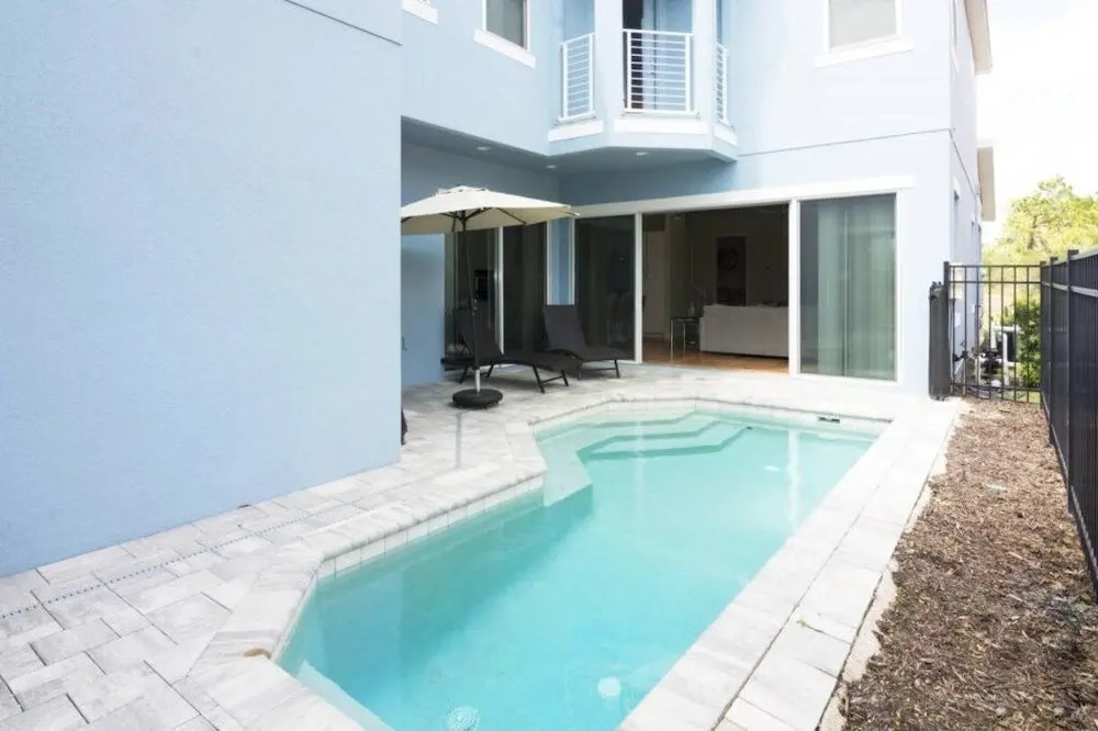 5 Bed Reunion Resort 5 Bedroom Villa by RedAwning