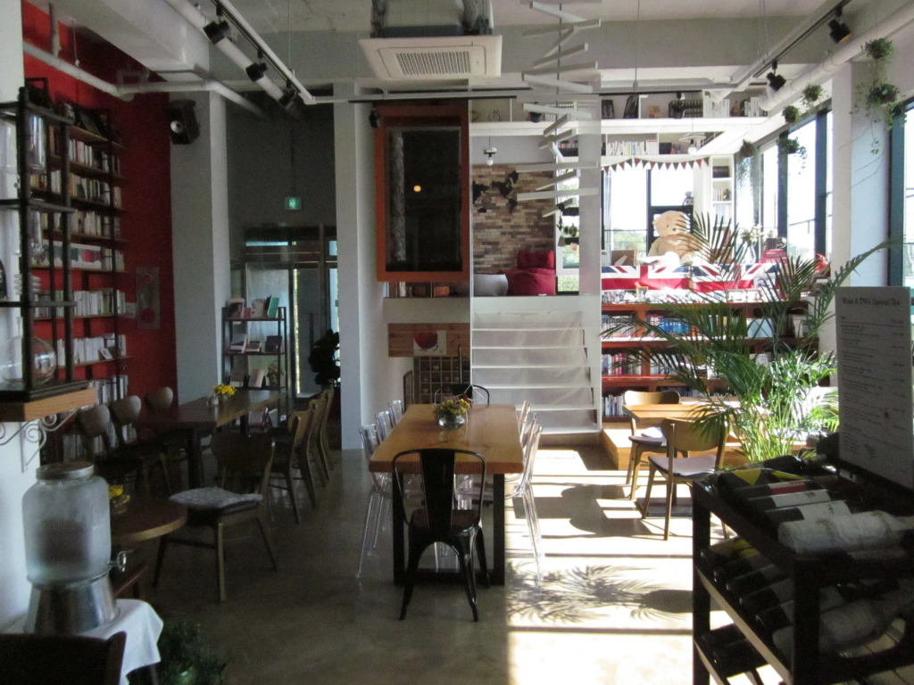 Andong Poong-gyung HOSTEL n LIBRARY