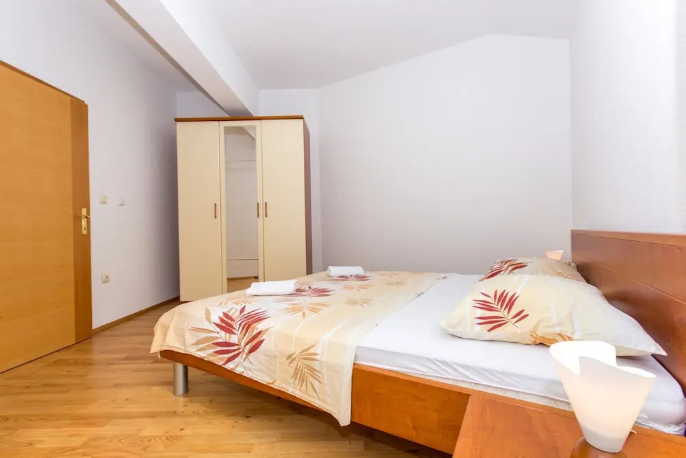 Apartments Lero