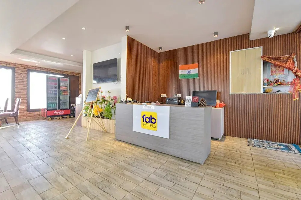 FabHotel Green Acres