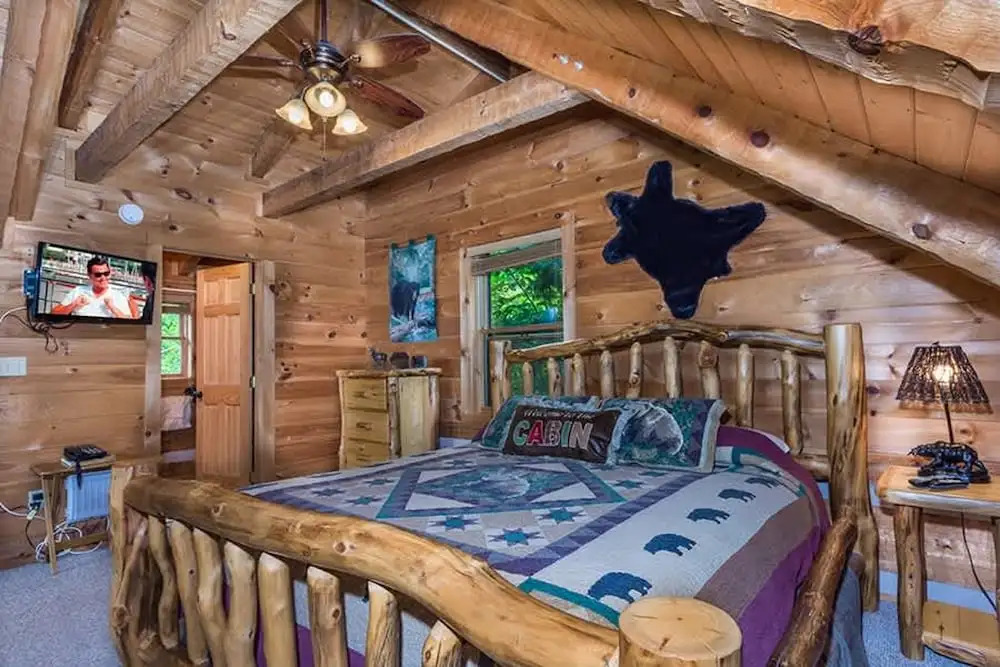 View Private Hot Tub Pool Table Fireplace Relax