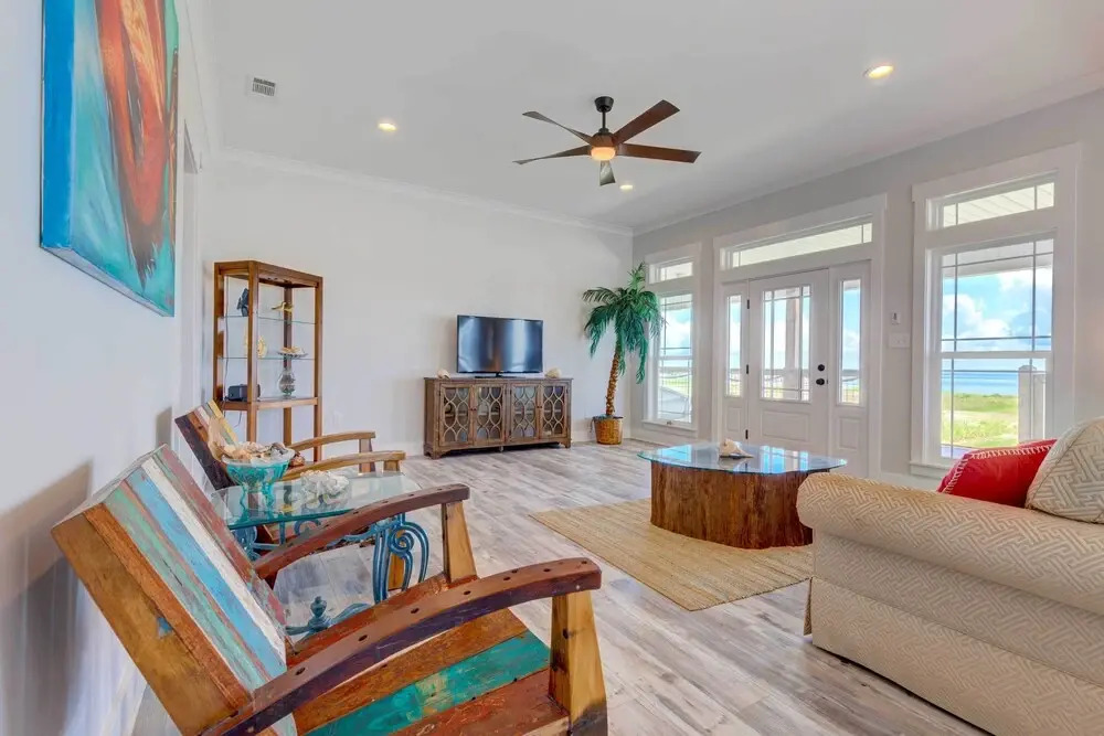 Bayfront Dauphin Island Home w/ Beach Access!